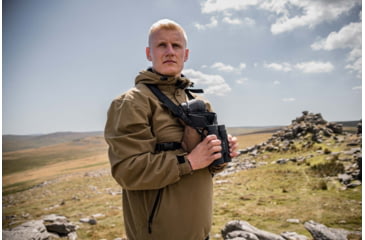 Image of Wulf Optics Avenger 8x42 1200m Laser Rangefinding Binocular, Black, WU6500