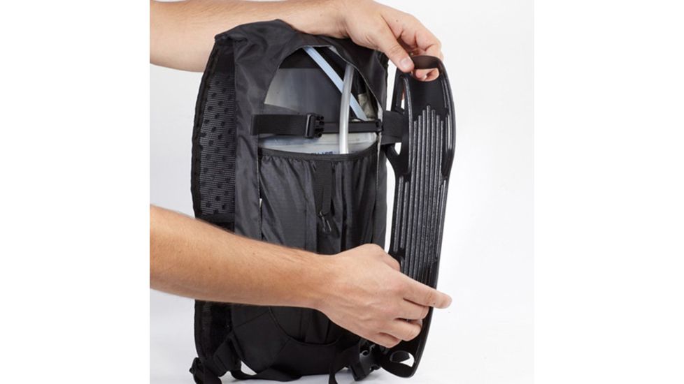 Geigerrig Rig Guardian Hydration Pack, 70 oz., Black GR85275