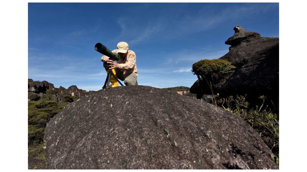Konus Konuspot-100 20-60X100 mm Angled Spotting Scope w/ Objective Lens Case and Camera Adapter, Green, 7122B