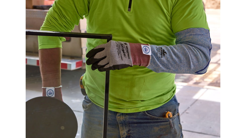 MCR Safety Cut Pro Ninja BNF Cut Resistant Work Gloves, 15 Gauge Dyneema Diamond Technology, NFT Coated Palm and Fingertips, Black/Gray, Medium, N9676DTM