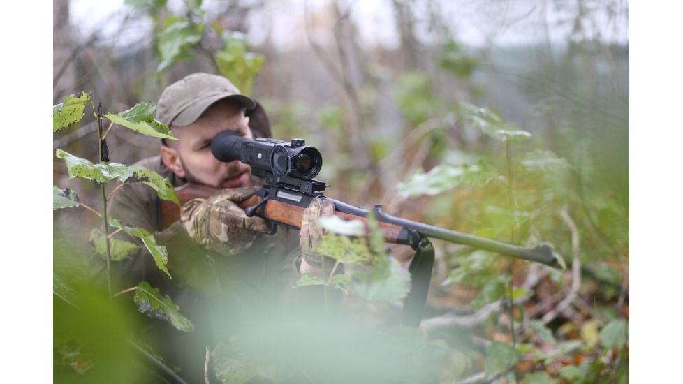 Pulsar 1.6-12.8x42mm Thermal Imaging Sight Trail, Lifestyle 4